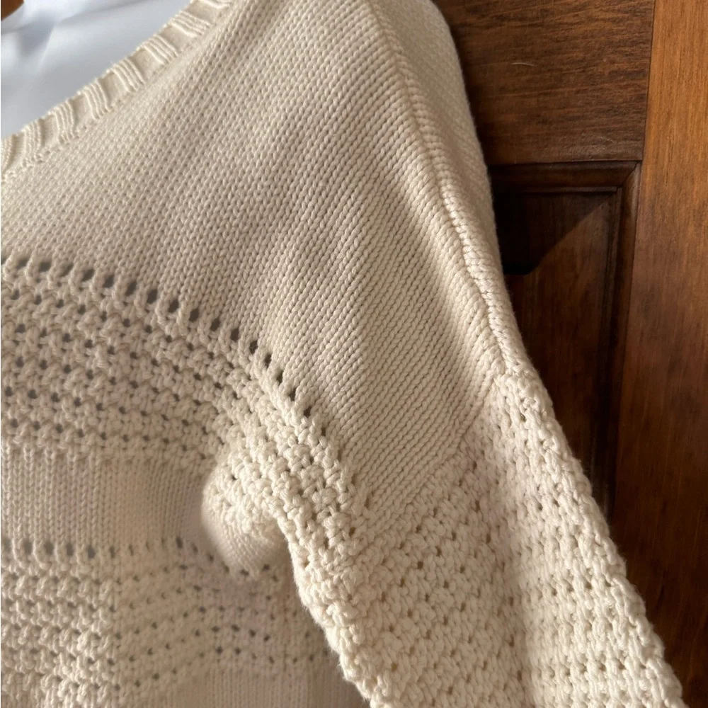 Gap Knit Cream Pullover Sweater Small